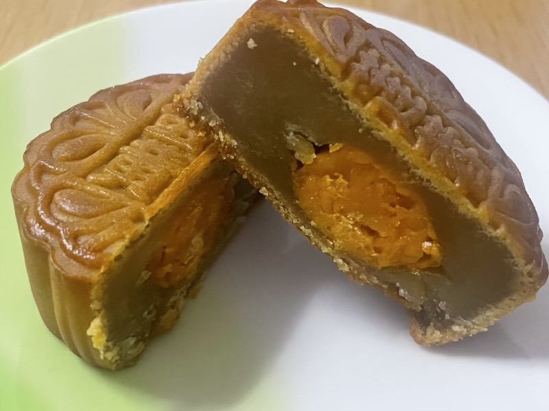 莲蓉蛋黄月饼の断面